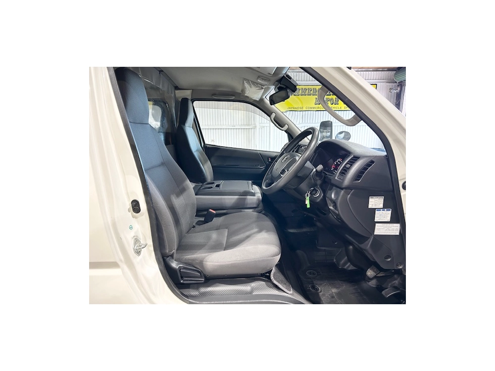 2019 Toyota Hiace LWB ++ $4000 REDUCED ++ **TIMBER FLOOR**