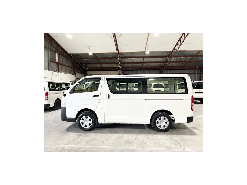 2016 Toyota Hiace 3L Diesel 4WD * NEW YEAR SALE * 