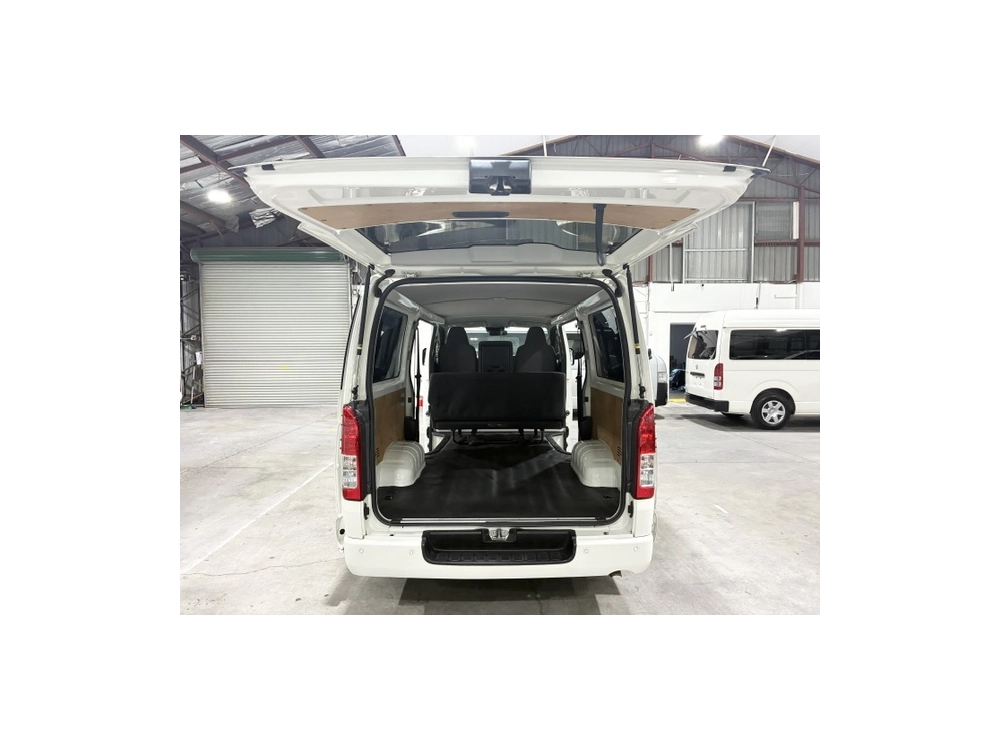 2021 Toyota Hiace =2WD= Luxury GL PACKAGE 