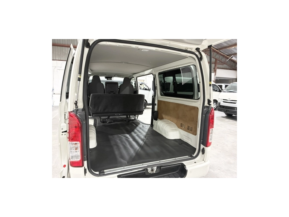 2021 Toyota Hiace =2WD= Luxury GL PACKAGE 