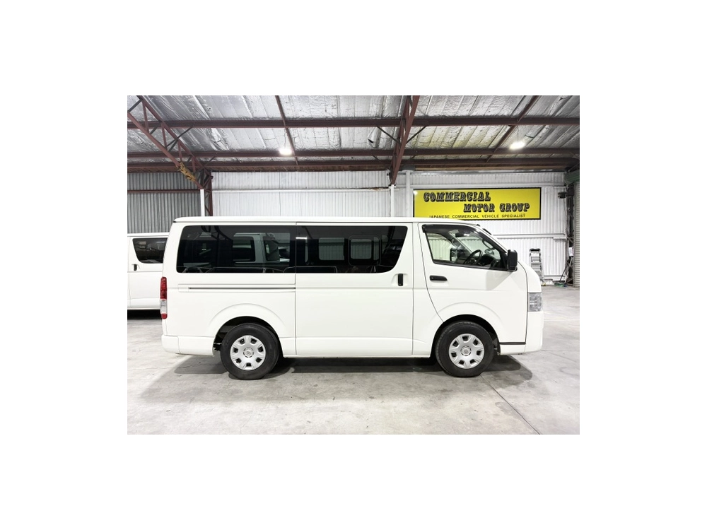 2021 Toyota Hiace =2WD= Luxury GL PACKAGE 