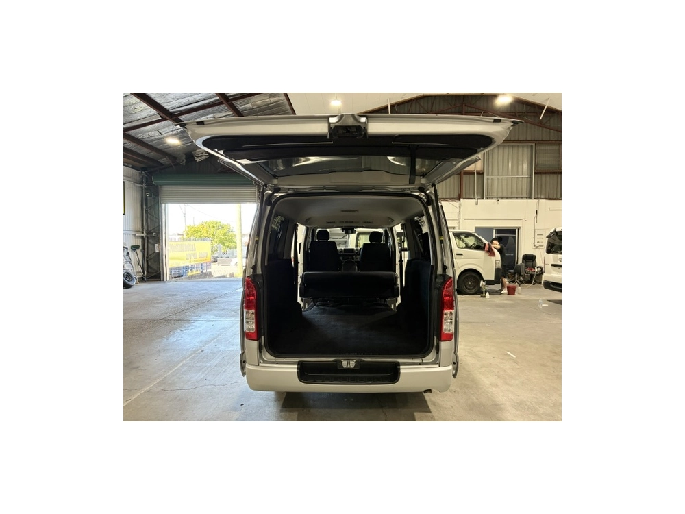 2021 Toyota Hiace FACELIFT MODEL - TOP SPEC *** SUPER GL *** 2WD FULL OPTIONS -