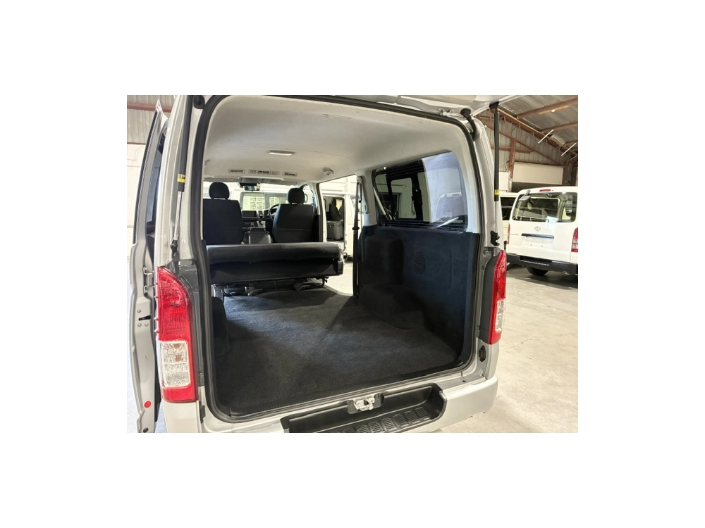 2021 Toyota Hiace FACELIFT MODEL - TOP SPEC *** SUPER GL *** 2WD FULL OPTIONS -
