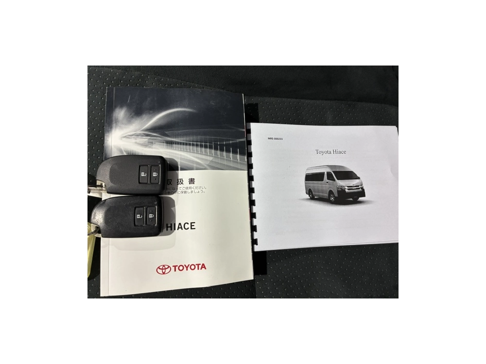 2021 Toyota Hiace FACELIFT MODEL - TOP SPEC *** SUPER GL *** 2WD FULL OPTIONS -