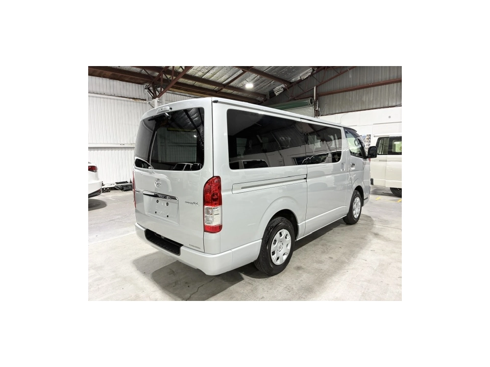 2021 Toyota Hiace FACELIFT MODEL - TOP SPEC *** SUPER GL *** 2WD FULL OPTIONS -