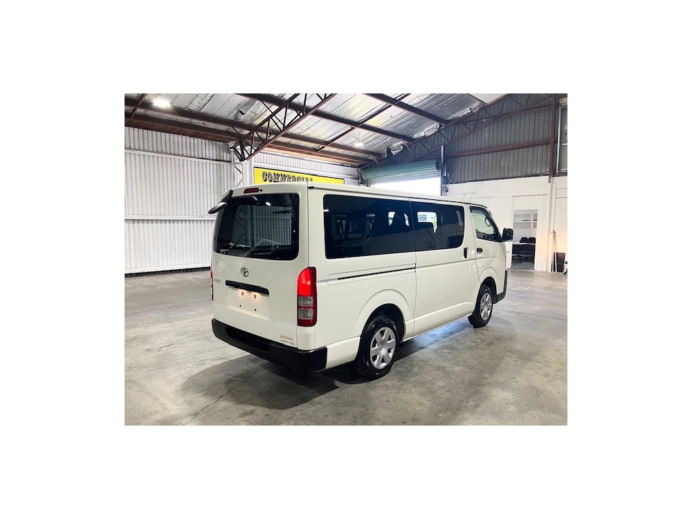 2018 Toyota Hiace 2.8L Diesel Turbo *** BIG SALE _ WAS $31,995 - NOW $ 28,500***