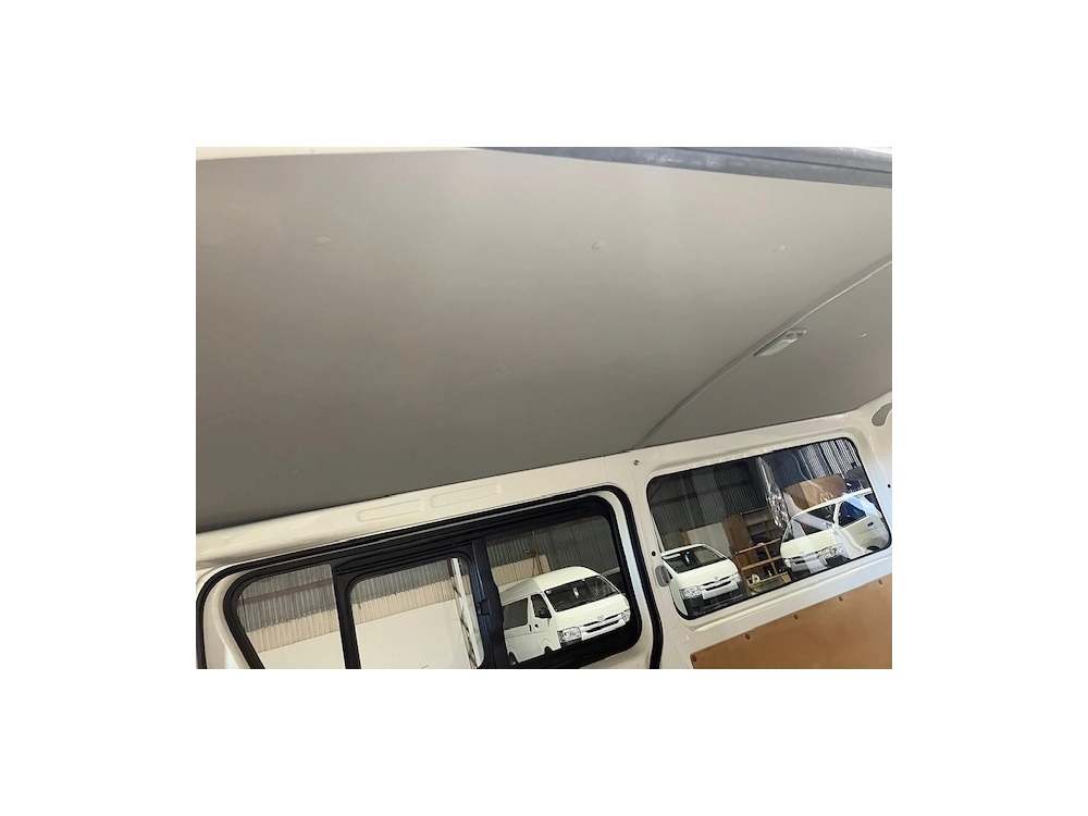 2018 Toyota Hiace 2.8L Diesel Turbo *** BIG SALE _ WAS $31,995 - NOW $ 28,500***