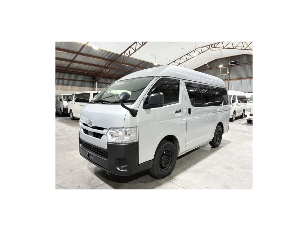 2023 FACELIFT Toyota Hiace =4X4= HIGHROOF 360 Degree Camera / 6 SEATER