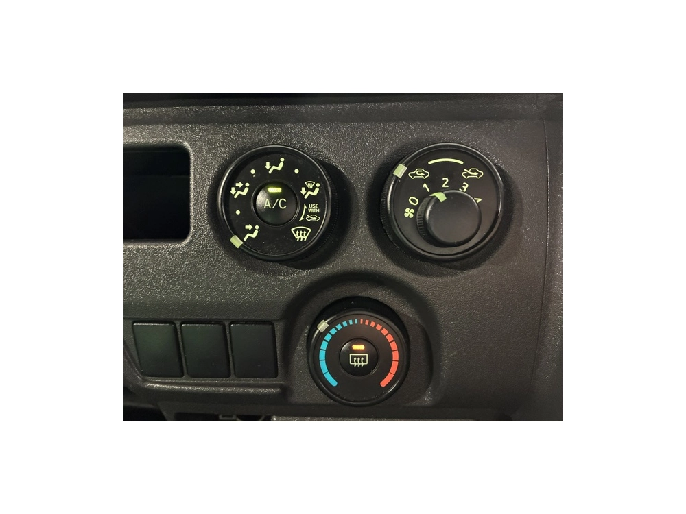 2023 FACELIFT Toyota Hiace =4X4= HIGHROOF 360 Degree Camera / 6 SEATER