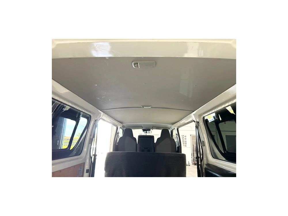 2019 Toyota Hiace 4WD - 6 Seaters - NEW YEAR SALE