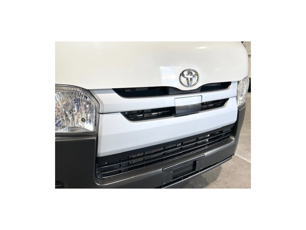 2019 Toyota Hiace 4WD - 6 Seaters - NEW YEAR SALE