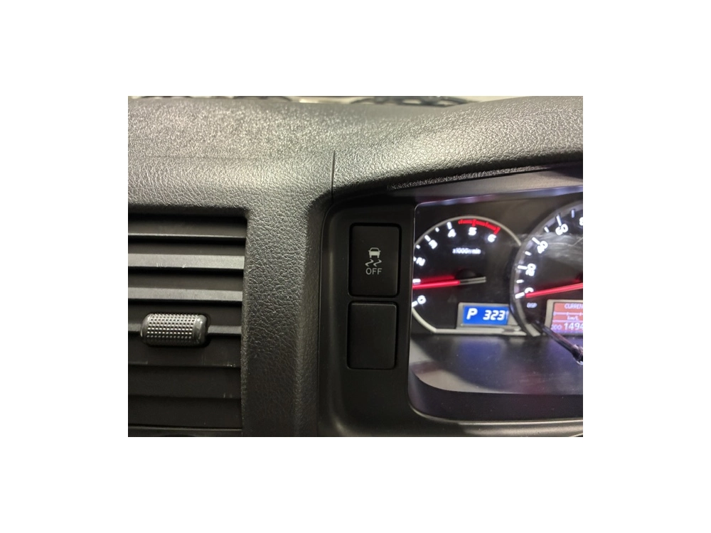 2019 Toyota Hiace =4X4= 6 Seaters ** MID YEAR SUPER SALE**