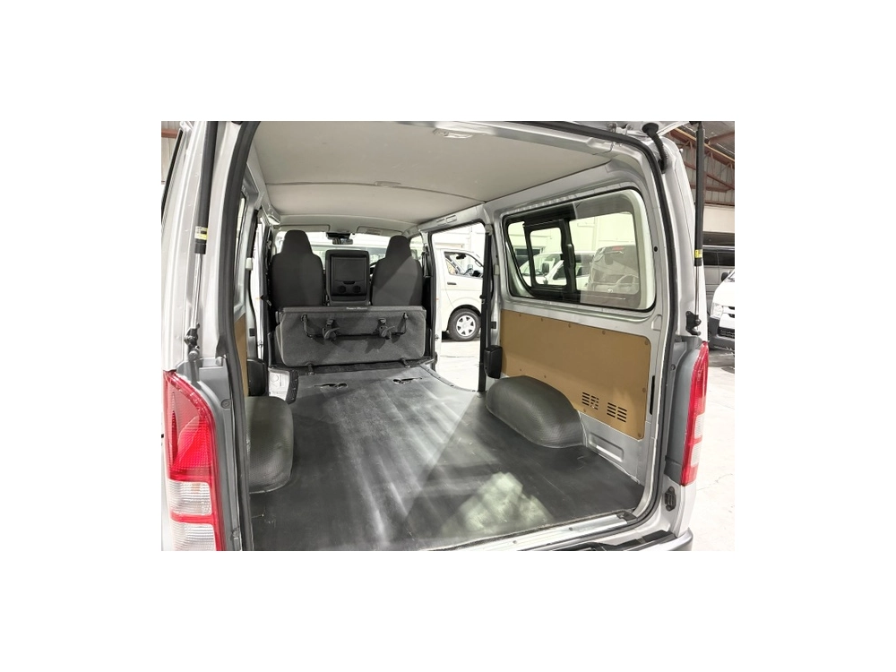 2019 Toyota Hiace =4X4= 6 Seaters ** MID YEAR SUPER SALE**