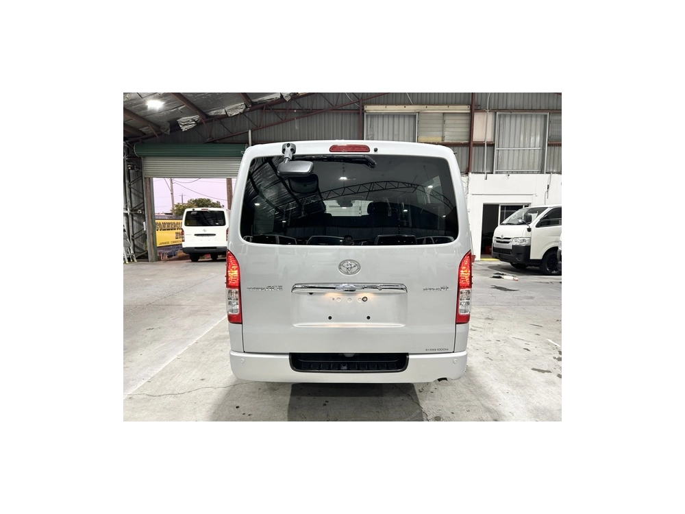 2018 Toyota Hiace **SUPER GL** 4X4 ** EOFY BIGGEST SALE NOW -- OFFER END 26/06*
