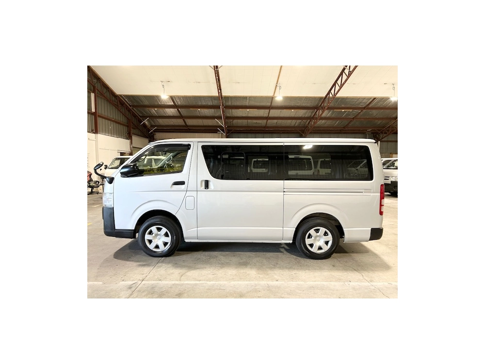 2019 Toyota Hiace =4X4= 6 Seaters - Dual Airbags