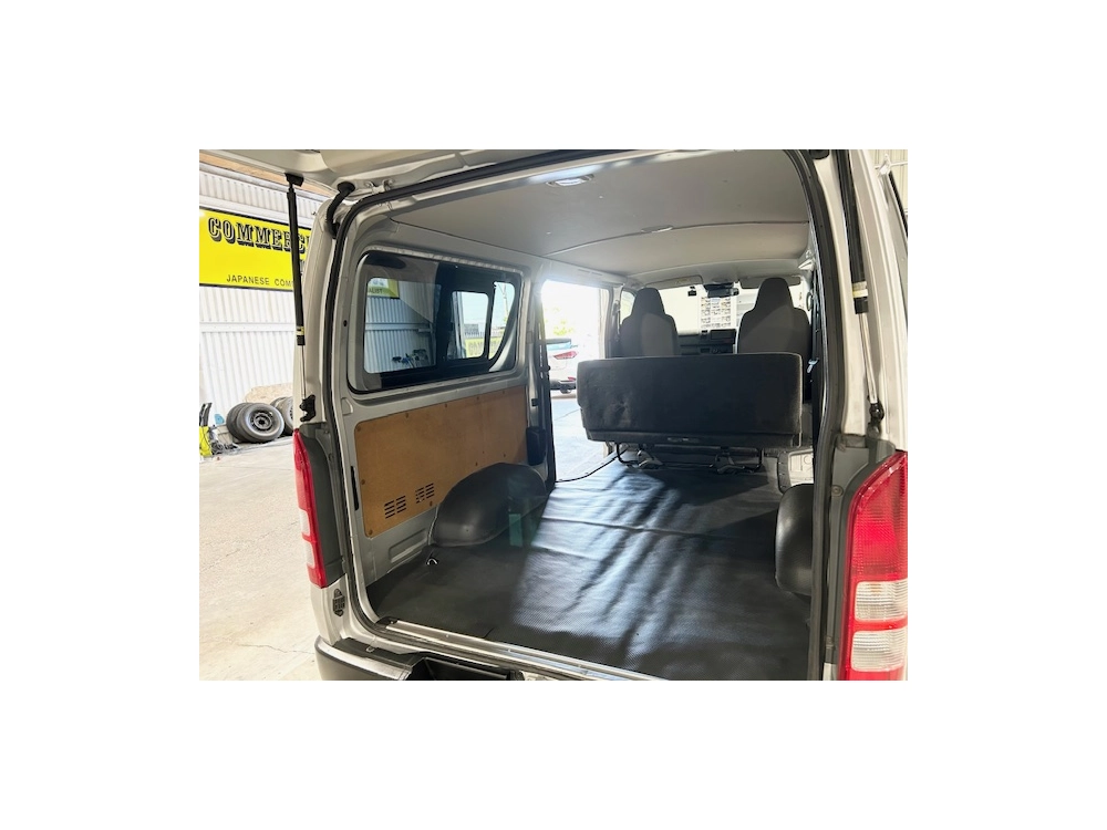 2019 Toyota Hiace =4X4= 6 Seaters - Dual Airbags