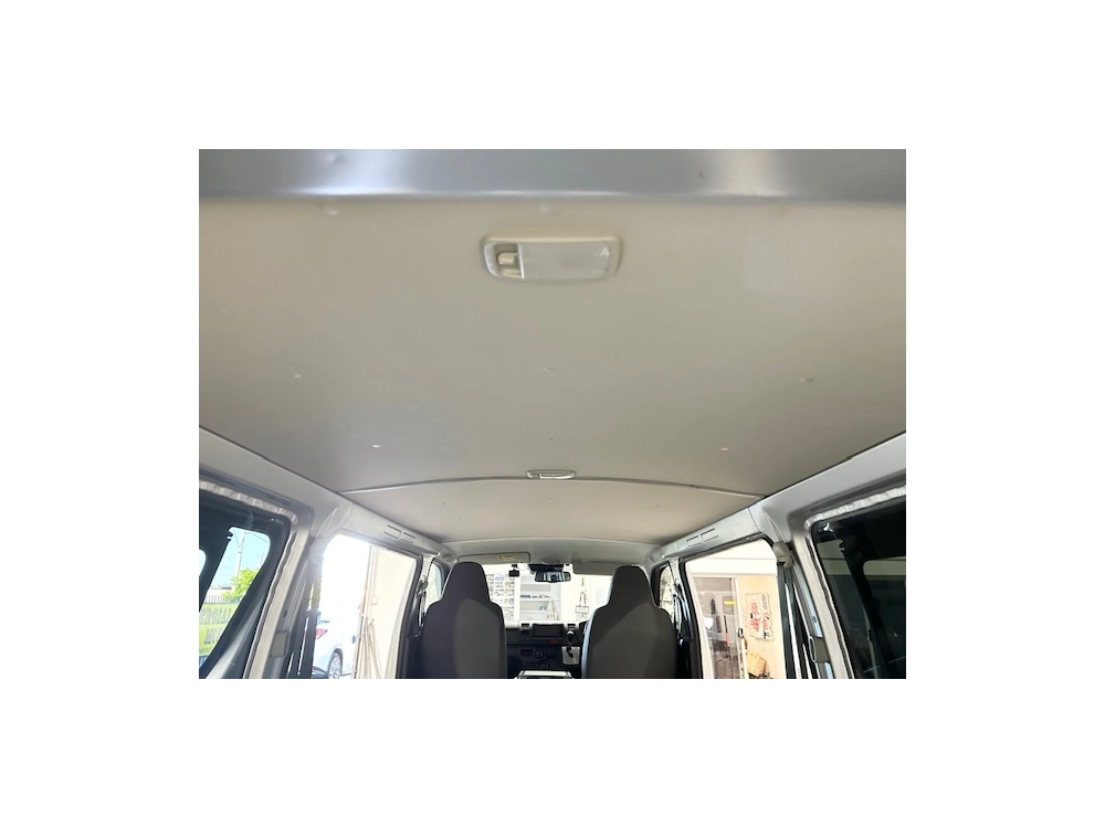 2019 Toyota Hiace =4X4= 6 Seaters - Dual Airbags