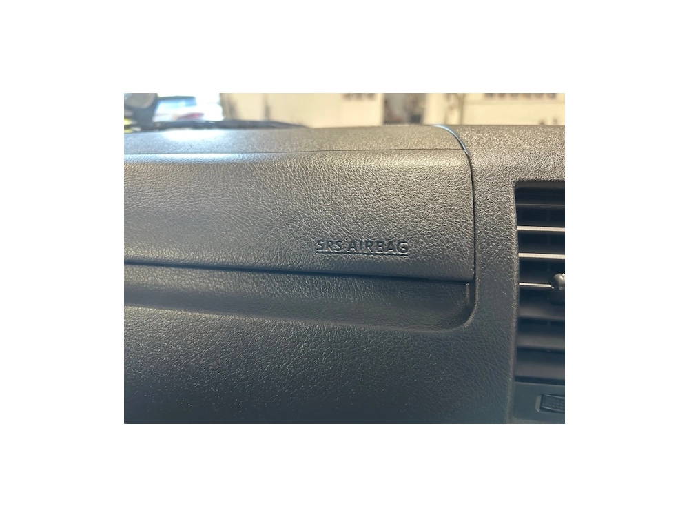 2019 Toyota Hiace =4X4= 6 Seaters - Dual Airbags