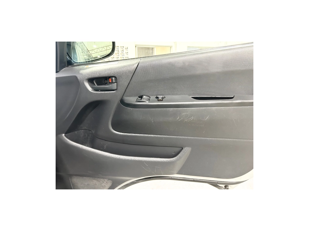 2019 Toyota Hiace =4X4= 6 Seaters - Dual Airbags