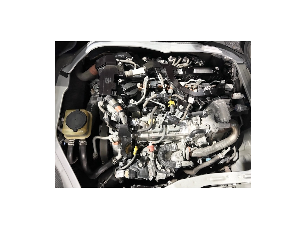 2019 Toyota Hiace =4X4= 6 Seaters - Dual Airbags