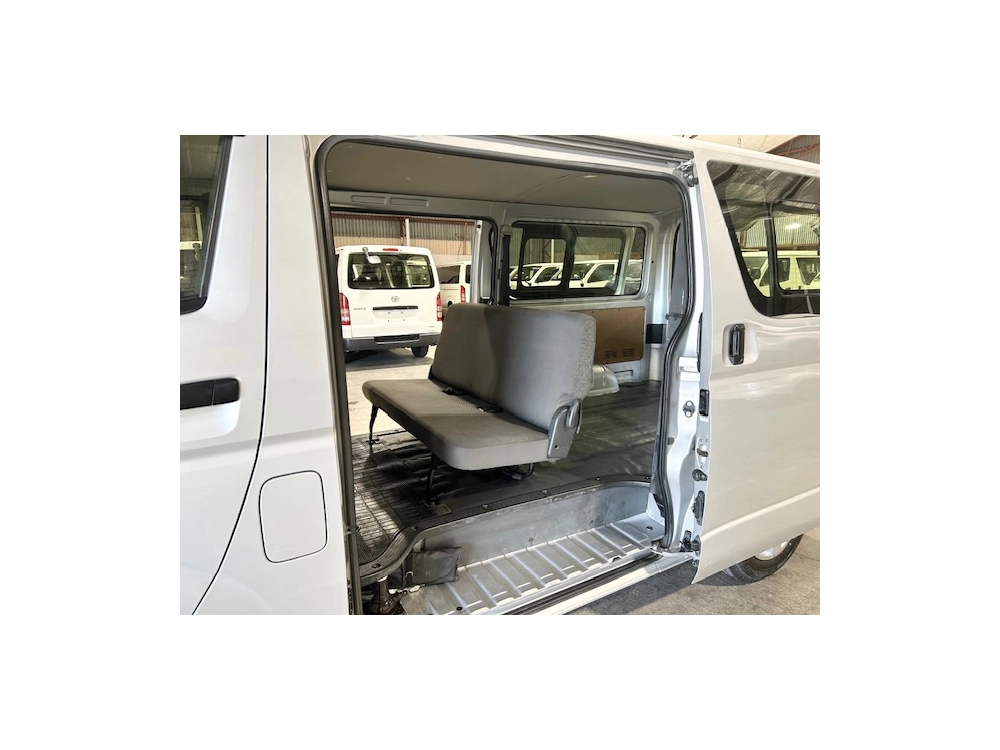 2020 Toyota Hiace 4WD / 6 Seater - NEW YEAR SALE -