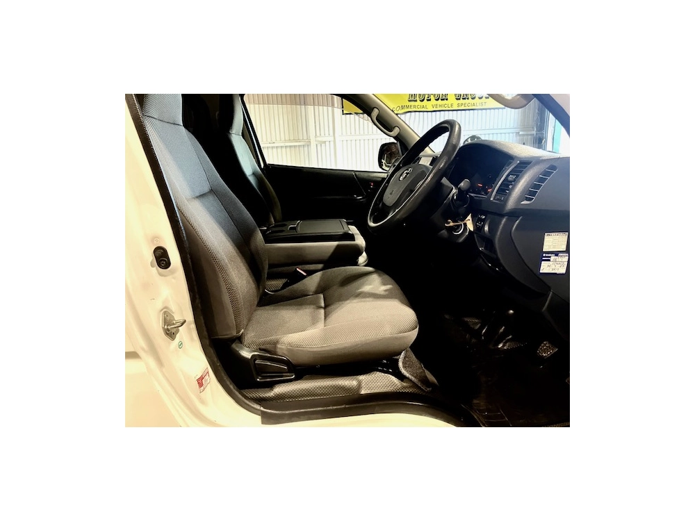 2016 Toyota Hiace ** RARE GLPACKAGE ** ++$4000 REDUCED++