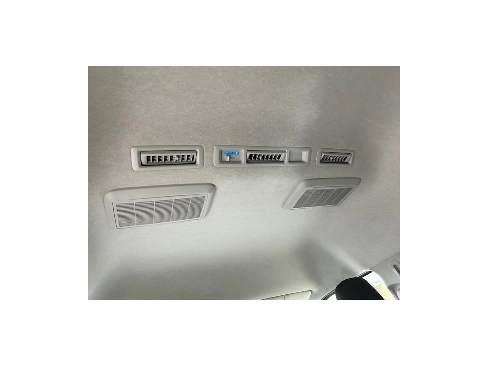 2019 Toyota Hiace **$4000 REDUCED** SHELF & STORAGE Installed -- SUPER LOW 15km --