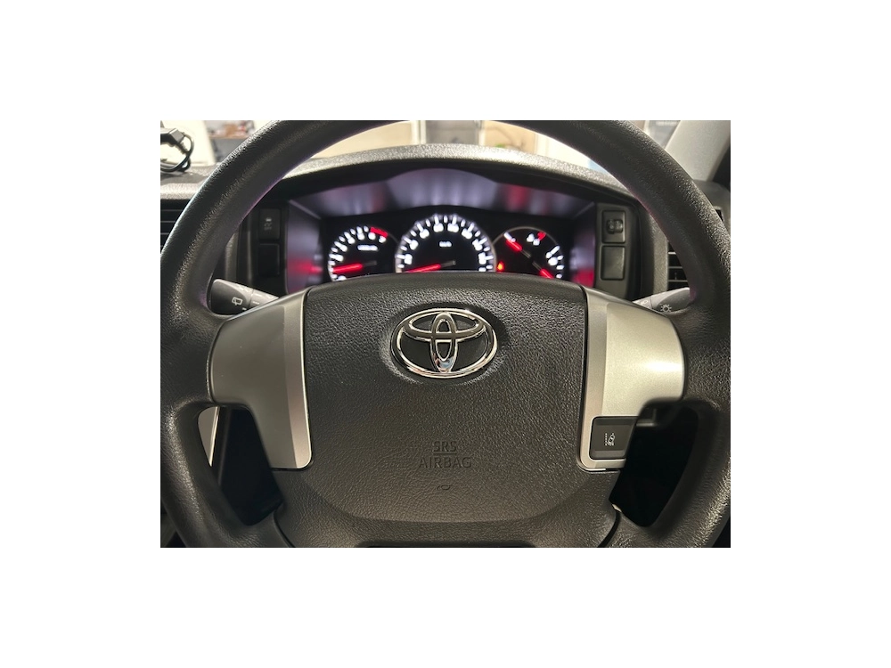 2019 Toyota Hiace **$4000 REDUCED** SHELF & STORAGE Installed -- SUPER LOW 15km --