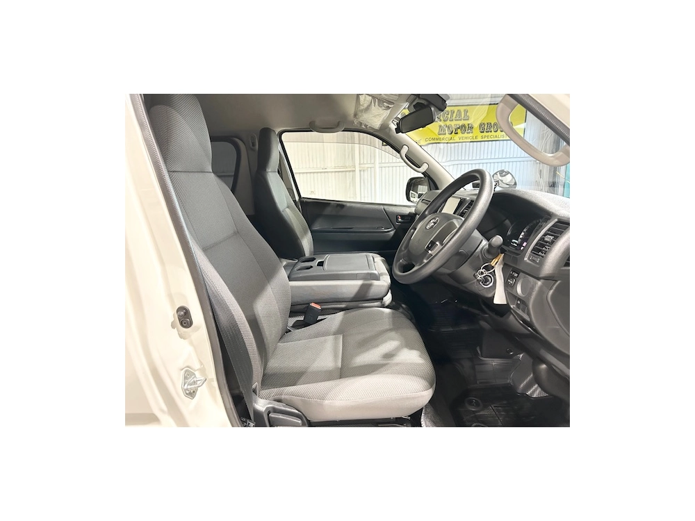2019 Toyota Hiace **$4000 REDUCED** SHELF & STORAGE Installed -- SUPER LOW 15km --