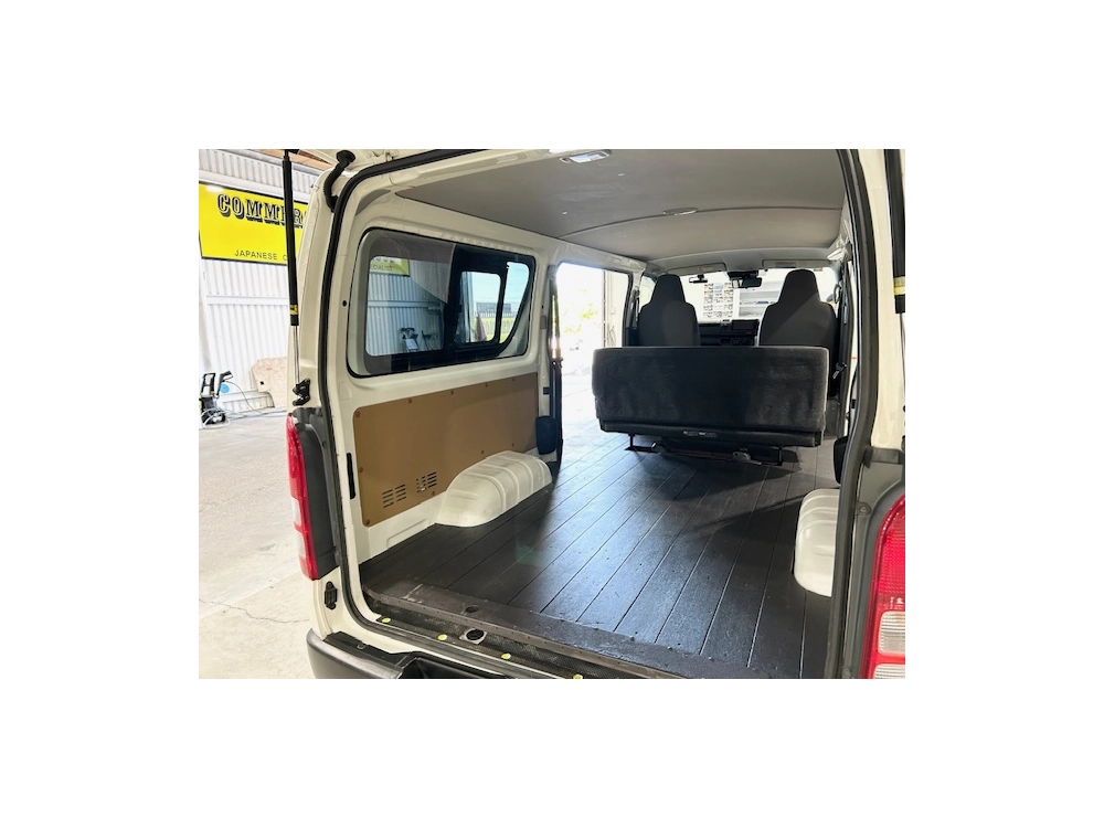 2020 Toyota Hiace FULL OPTION =4X4= 