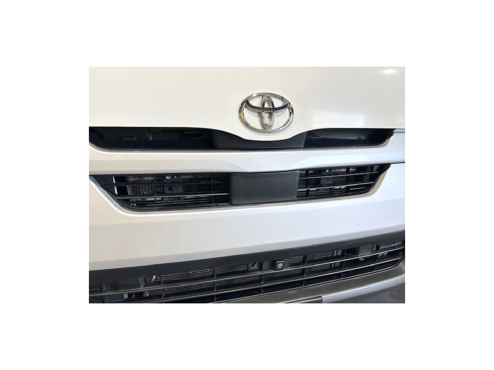 2020 Toyota Hiace FULL OPTION =4X4= 