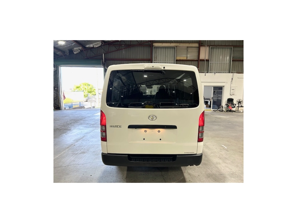 2020 Toyota Hiace FULL OPTION =4X4= 