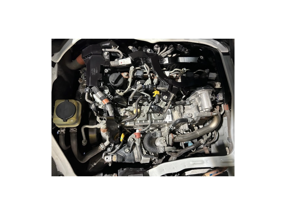 2020 Toyota Hiace FULL OPTION =4X4= 