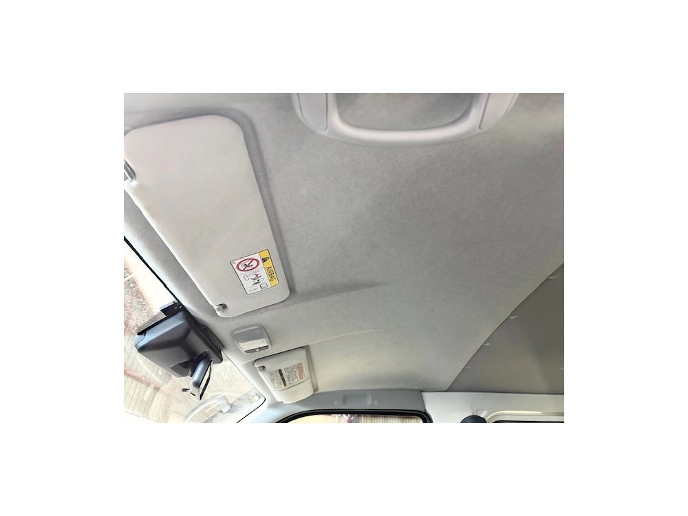 2019 Toyota Hiace =4X4= 6 Seaters - Dual Airbags