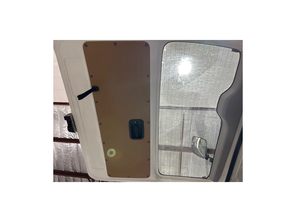 2019 Toyota Hiace =4X4= 6 Seaters - Dual Airbags