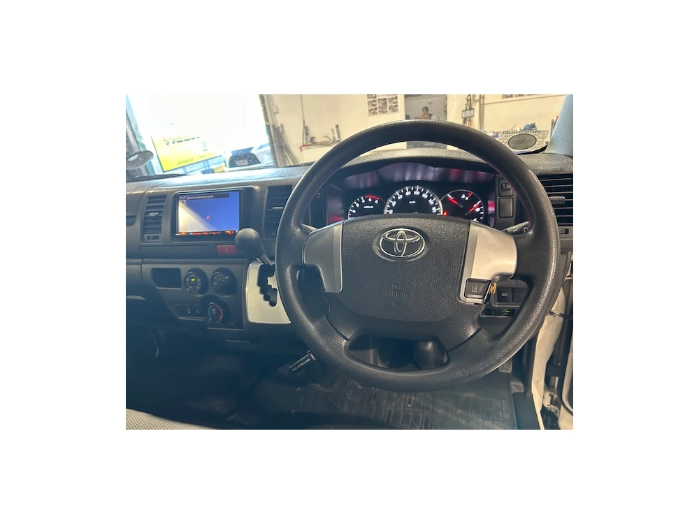 2019 Toyota Hiace =4X4= 6 Seaters - Dual Airbags