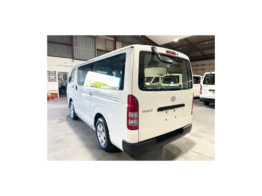 2019 Toyota Hiace =4X4= 6 Seaters - Dual Airbags
