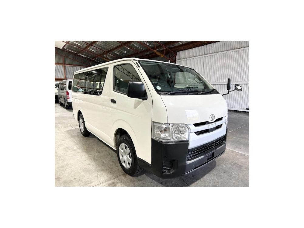 2018 Toyota Hiace --$4500 REDUCED-- **4WD** REMOVABLE BACK SEATS