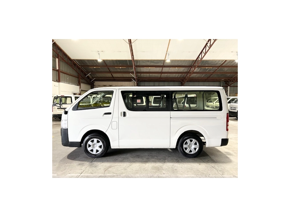 2018 Toyota Hiace --$4500 REDUCED-- **4WD** REMOVABLE BACK SEATS 