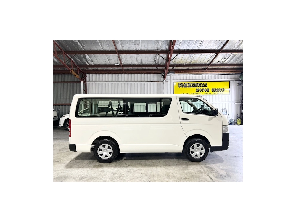 2018 Toyota Hiace --$4500 REDUCED-- **4WD** REMOVABLE BACK SEATS 