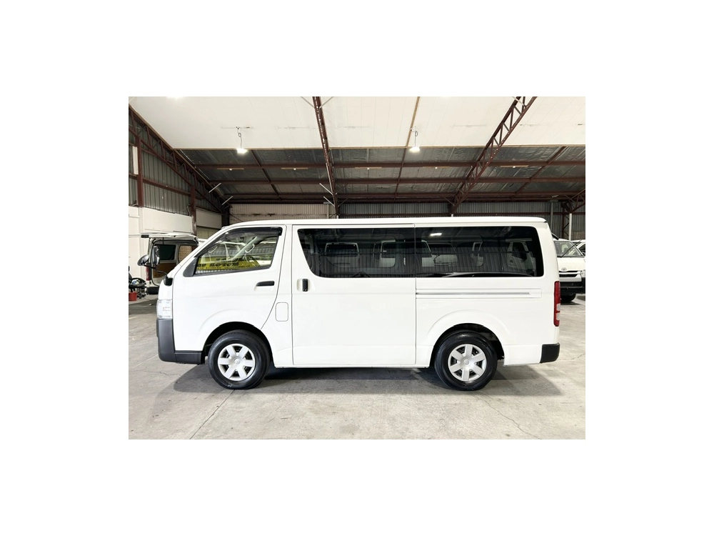 2018 Toyota Hiace =4X4= TIMBER FLOOR $1000 DISCOUNTED for Fuel