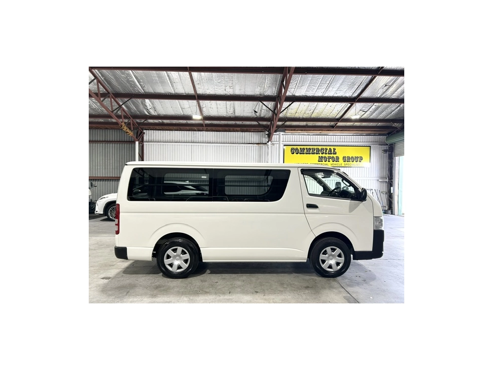 2018 Toyota Hiace =4X4= TIMBER FLOOR $1000 DISCOUNTED for Fuel