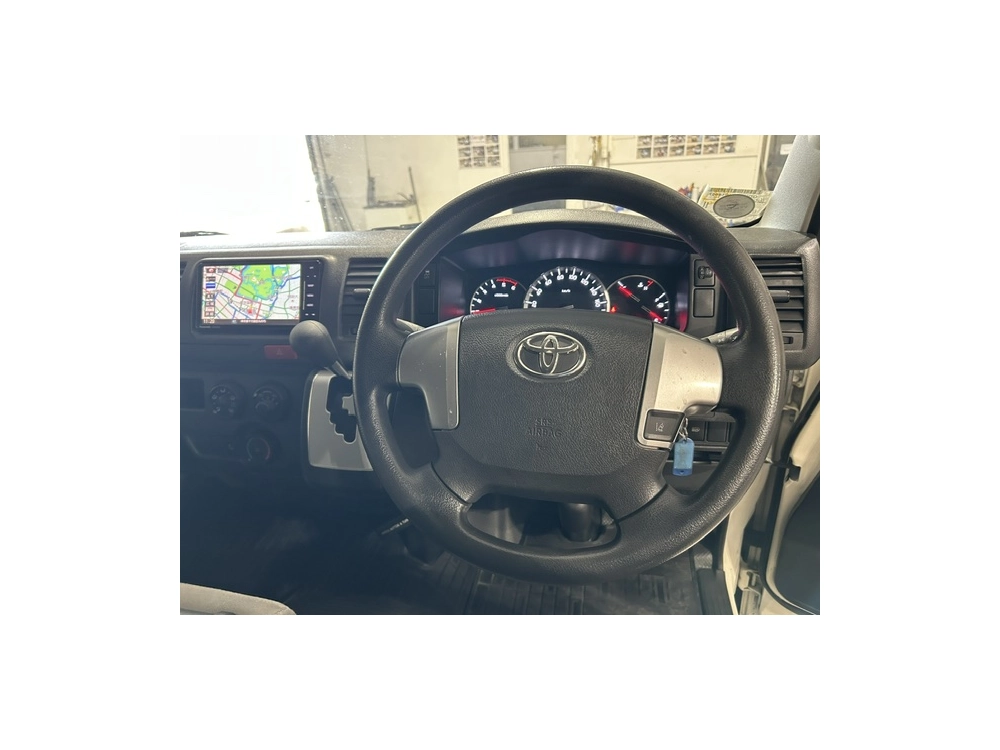 2018 Toyota Hiace =4X4= TIMBER FLOOR $1000 DISCOUNTED for Fuel