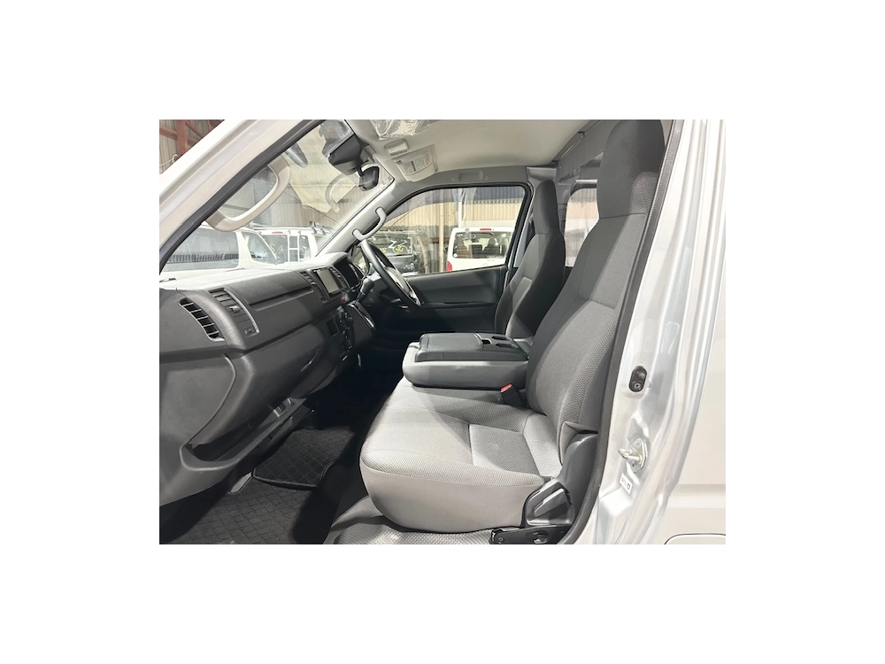 2019 Toyota Hiace ** 4WD 4WD 4WD ** $4000 REDUCED $$