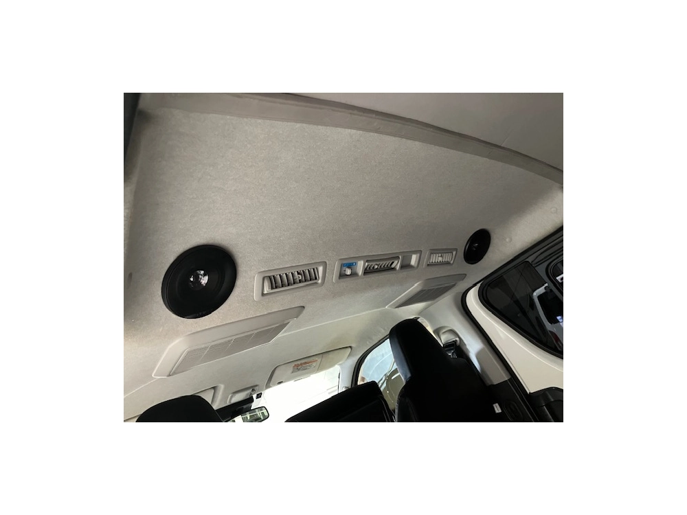 2017 TOYOTA HIACE LWB 2.8L DIESEL TURBO