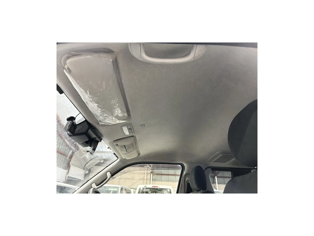 2020 Toyota Hiace 4X4 SUPER GL!!! 5 SEATER / with REAR AIRCON!!