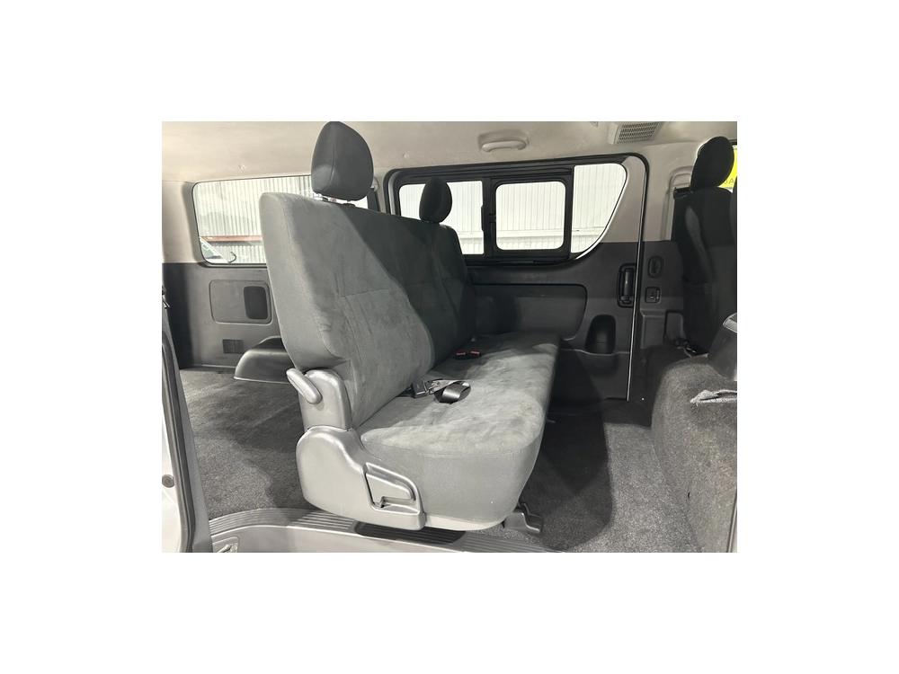 2020 Toyota Hiace 4X4 SUPER GL!!! 5 SEATER / with REAR AIRCON!!