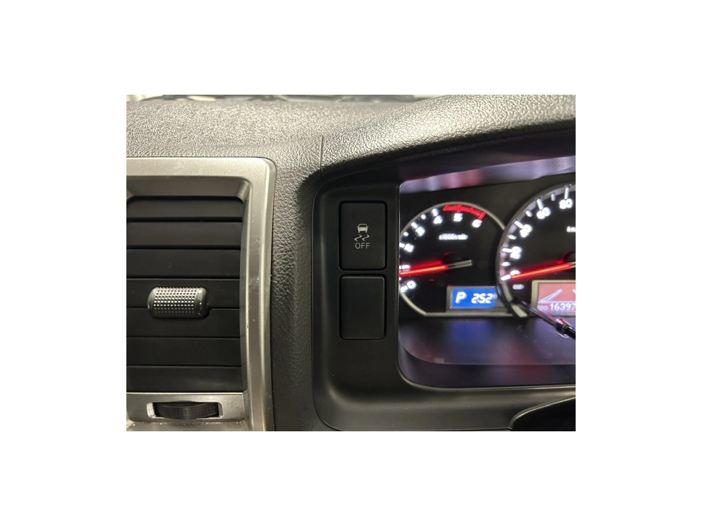 2020 Toyota Hiace 4X4 SUPER GL!!! 5 SEATER / with REAR AIRCON!!