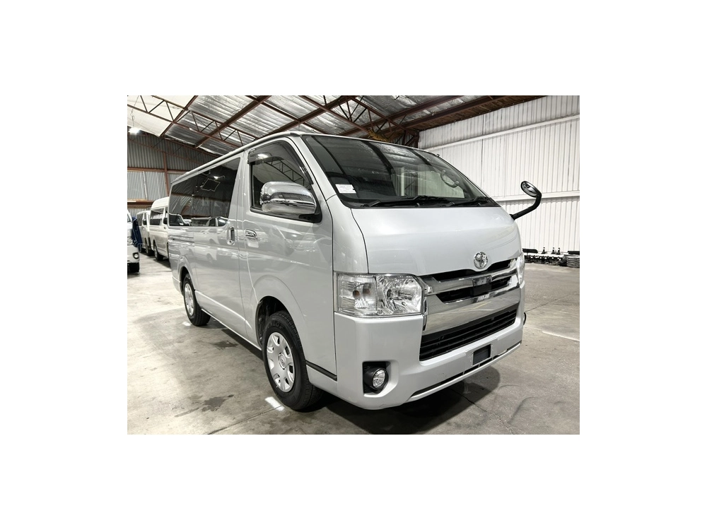 2020 Toyota Hiace 4X4 SUPER GL!!! 5 SEATER / with REAR AIRCON!!