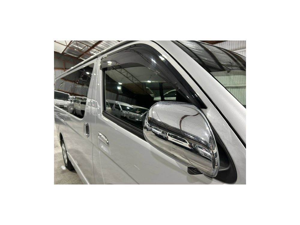 2020 Toyota Hiace 4X4 SUPER GL!!! 5 SEATER / with REAR AIRCON!!